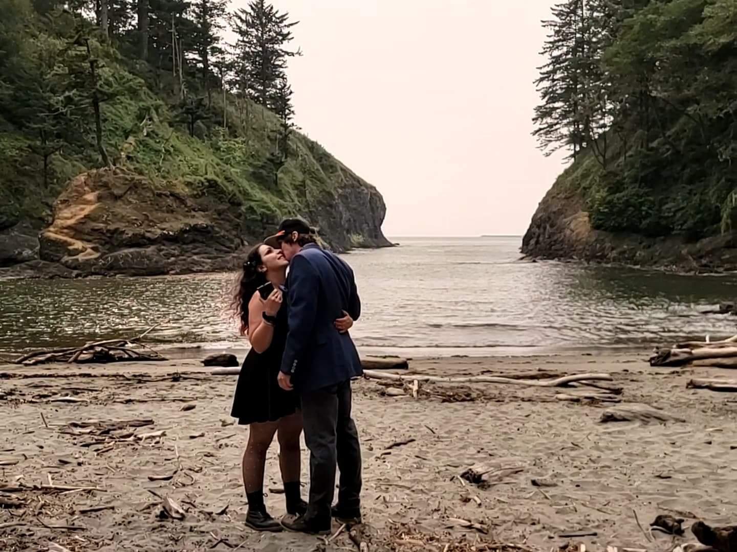 The Wedding Website of Mimi Rasouli and Michael Lanz