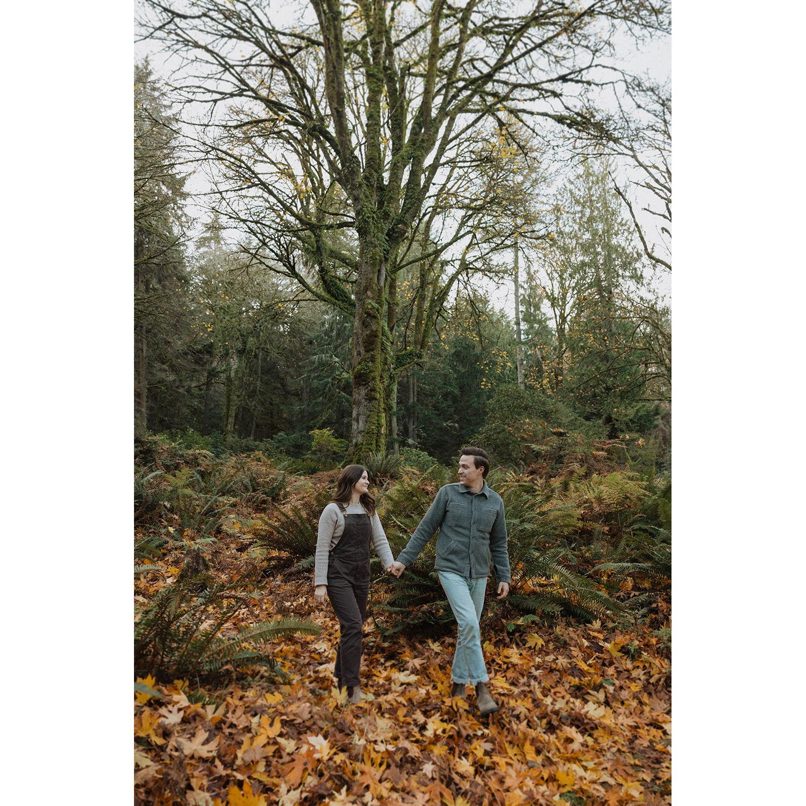Engagement photos by In the Alpenglow at Point Defiance in Wahington in the fall of 2023.