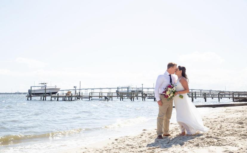 The Wedding Website of Mikaela Edge and Chris Worsinger
