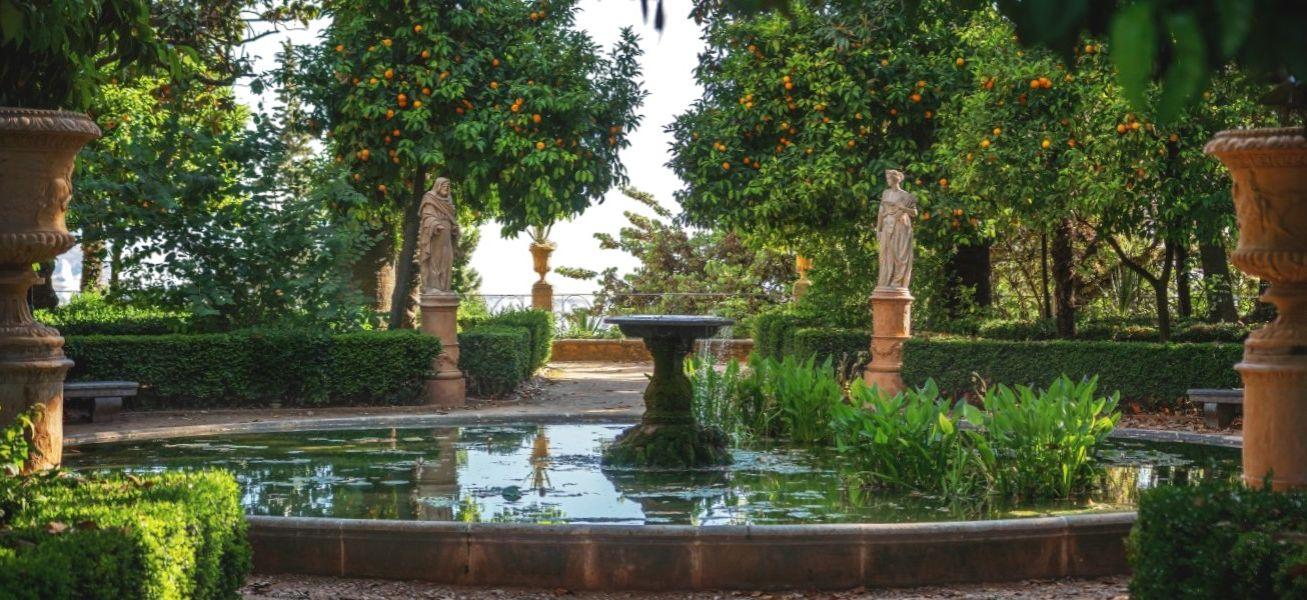 The Wedding Website of Elena Petrova and Lee Grantham