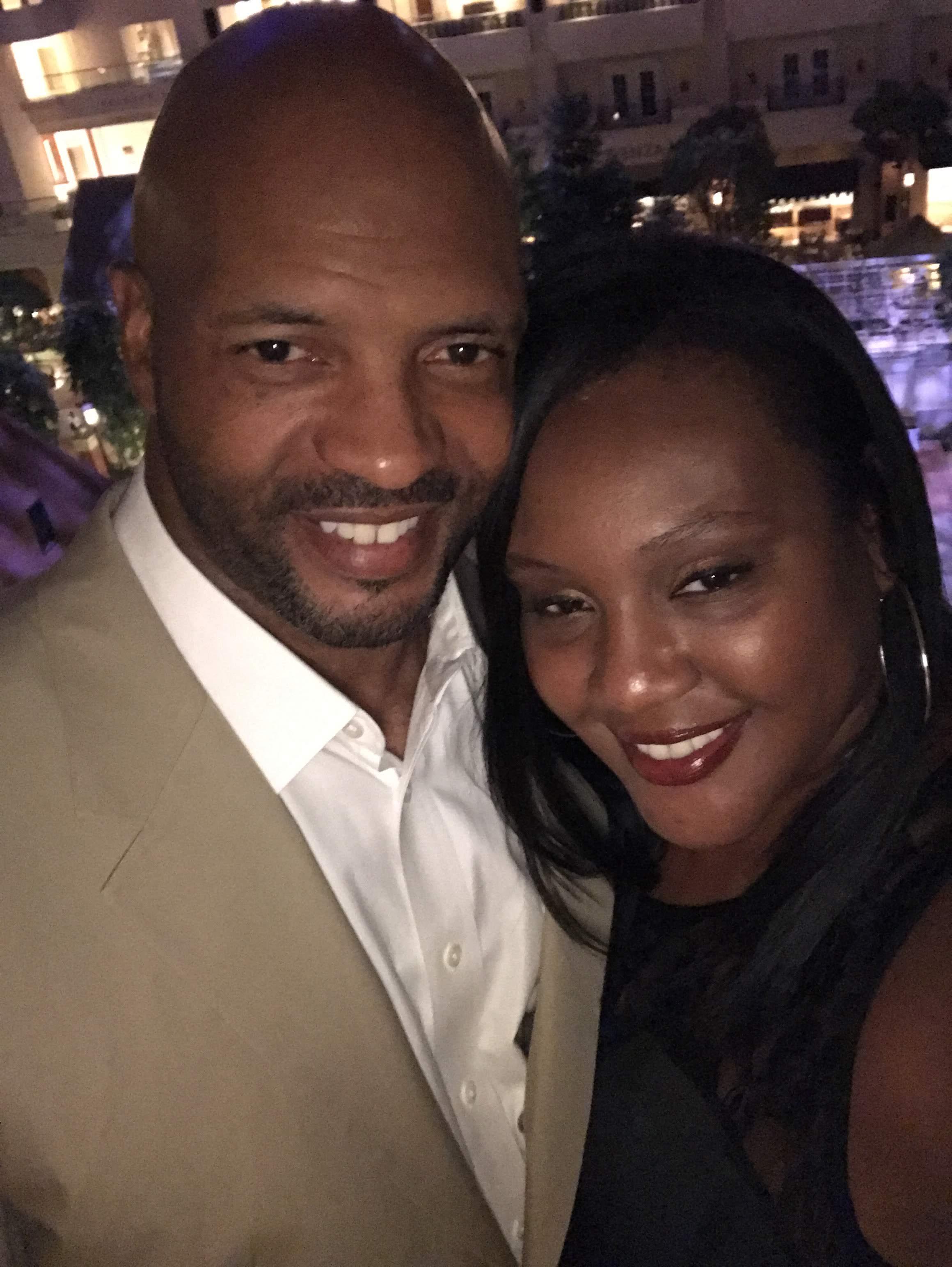 The Wedding Website of Angela Isabell and Ronald Taylor