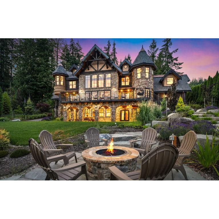 Home for the weekend.
The Castle at Summit Lake.