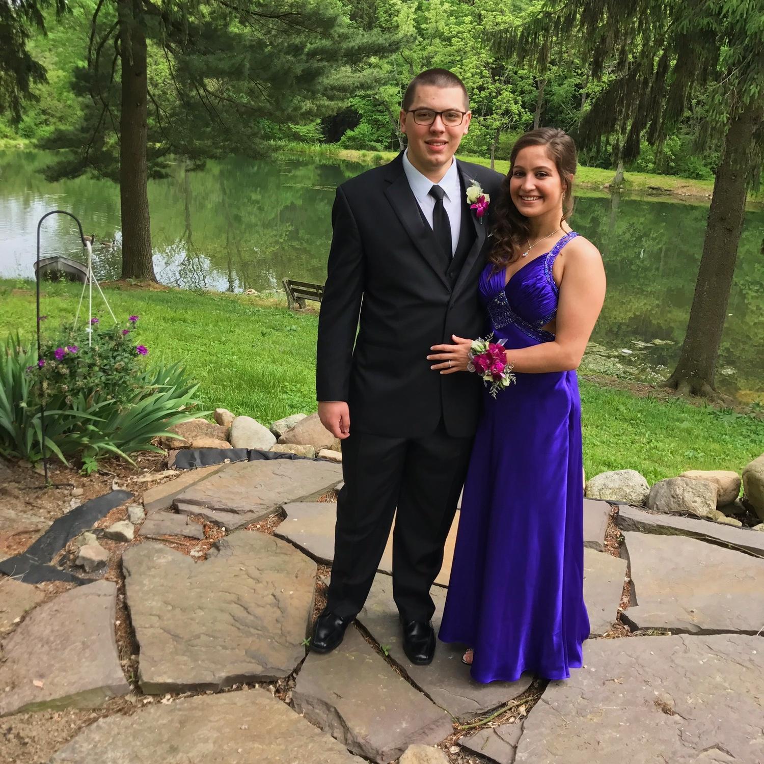 Taylor's senior prom in 2017