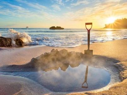 Hot Water Beach Adventure