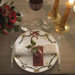 Star Fluted Christmas Dinner Plate