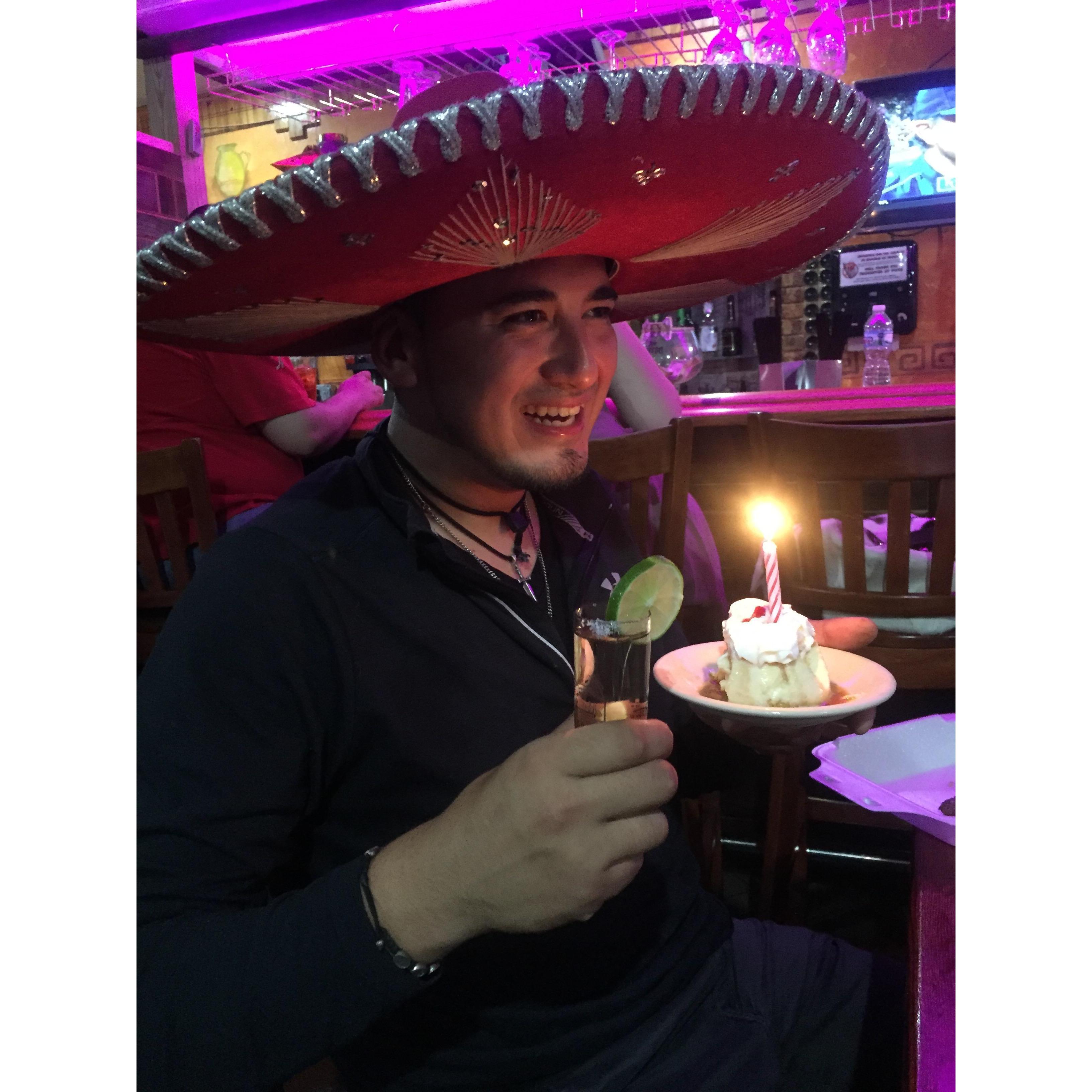 FELIZ CUMPLEANOS!