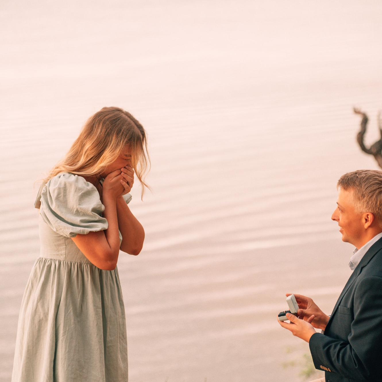 Max proposing in Pensacola on April 21, 2023