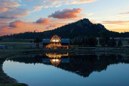 the barn at evergreen memorial park venue in evergreen co zola