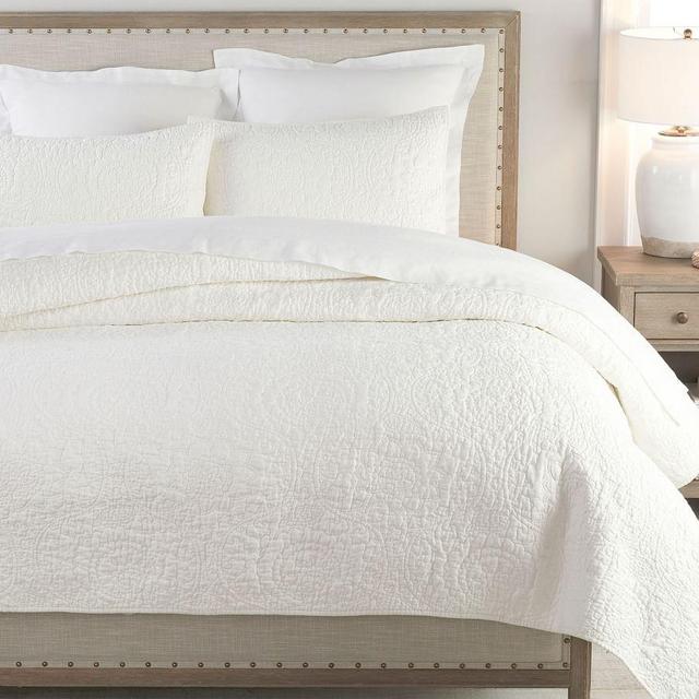 Classic Ivory Belgian Flax Linen Floral Stitch Quilt, King/Cal. King