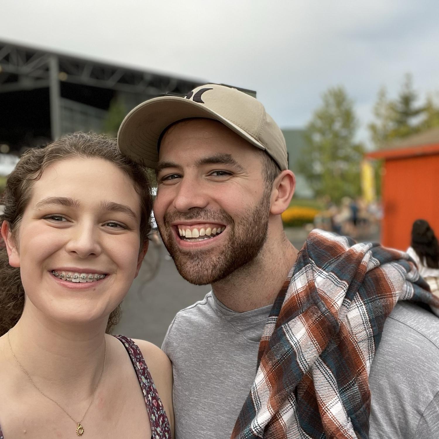 Daniel planned a secret adventure for Delaney’s birthday to see Thomas Rhett perform! 2022