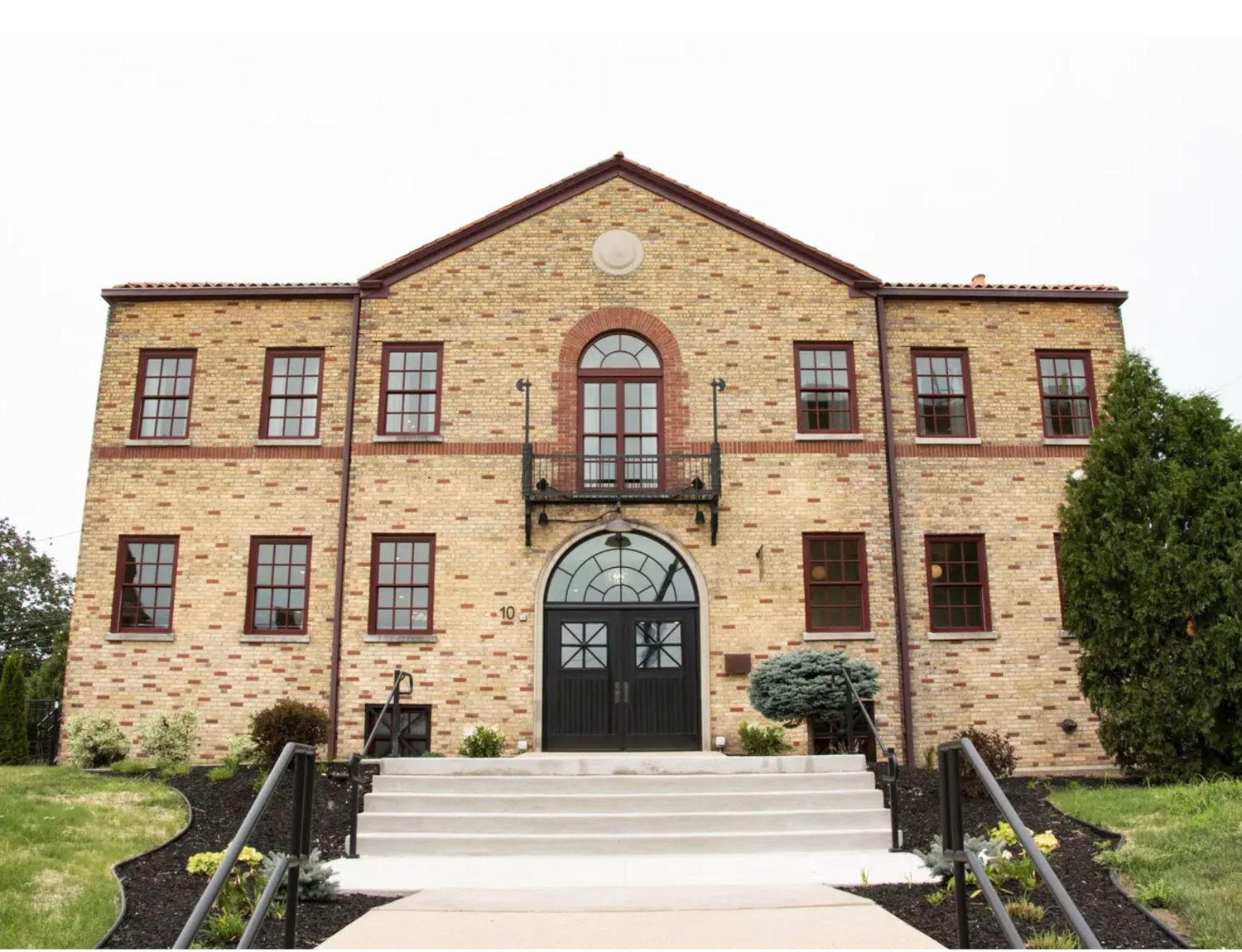The Wedding Website of Ciara Danielle Hassinger and Kyle Roger Roth