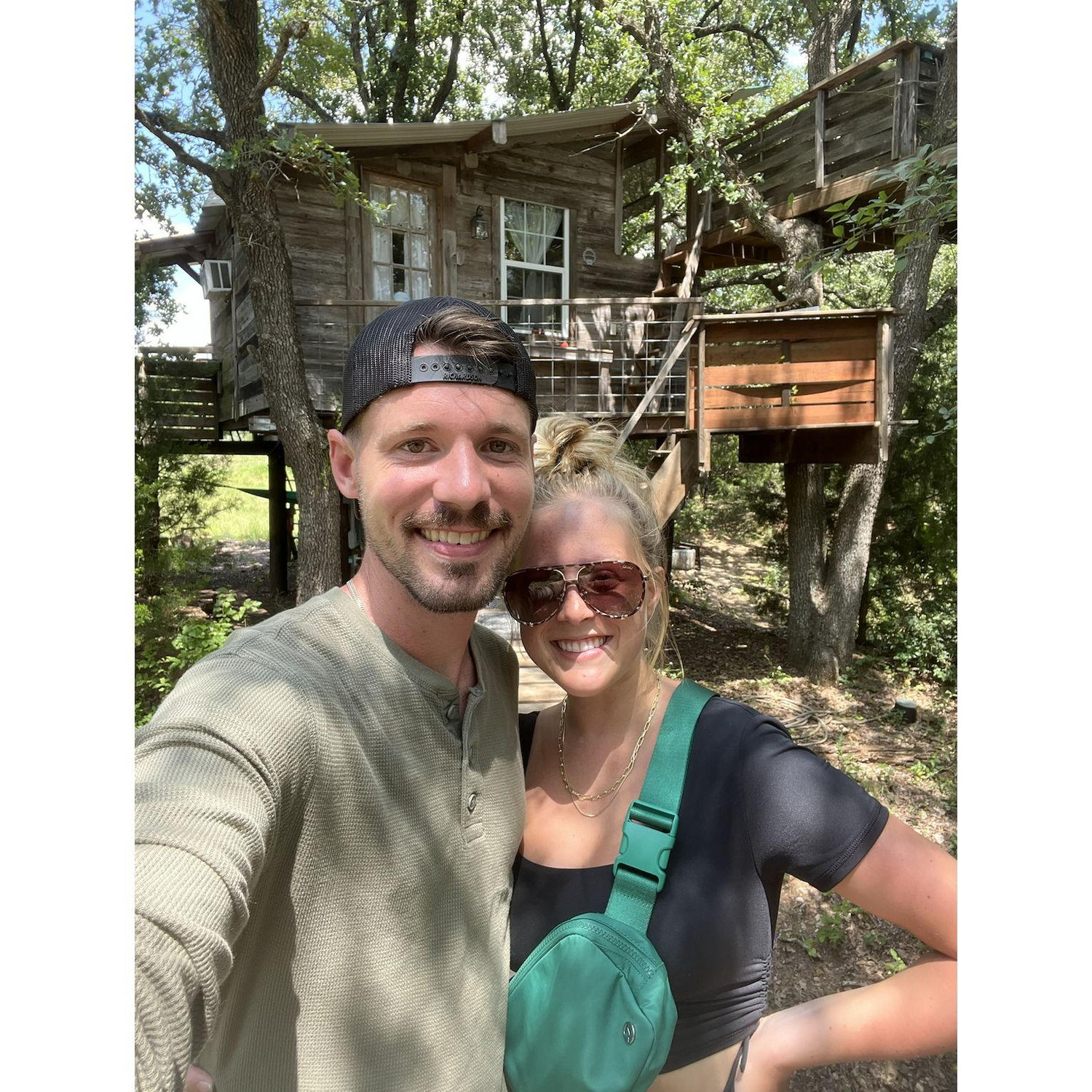 We rented a treehouse airbnb and had so much fun (but there was a million spiders)