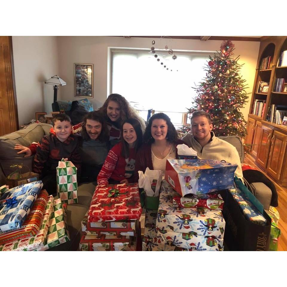 Carson, Jake, Sydney, Laura, Rachel, Mark