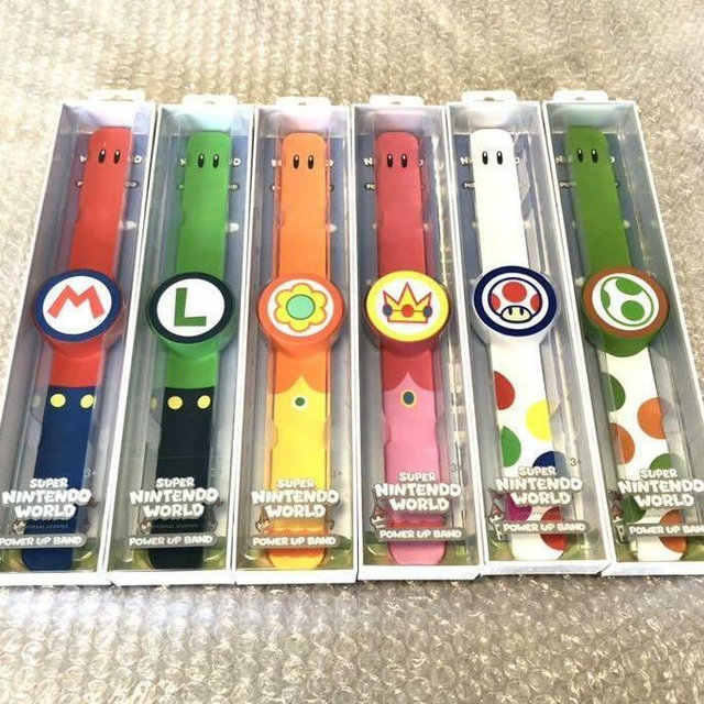2 Super Nintendo World Power-Up Bands