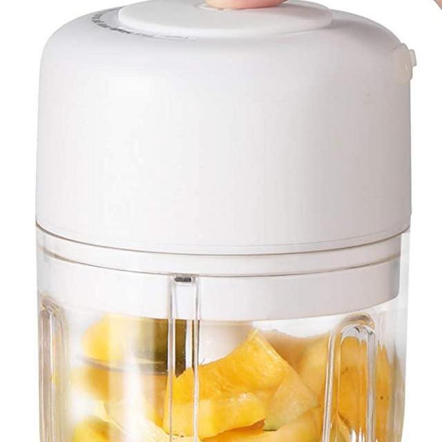 Wireless Electric Small Food Choppers, Mini Food Processor For Garlic Veggie Vegetables fruit,Salad Mincing & Puree,Kitchen,1 Cup 250ML,BPA free,White