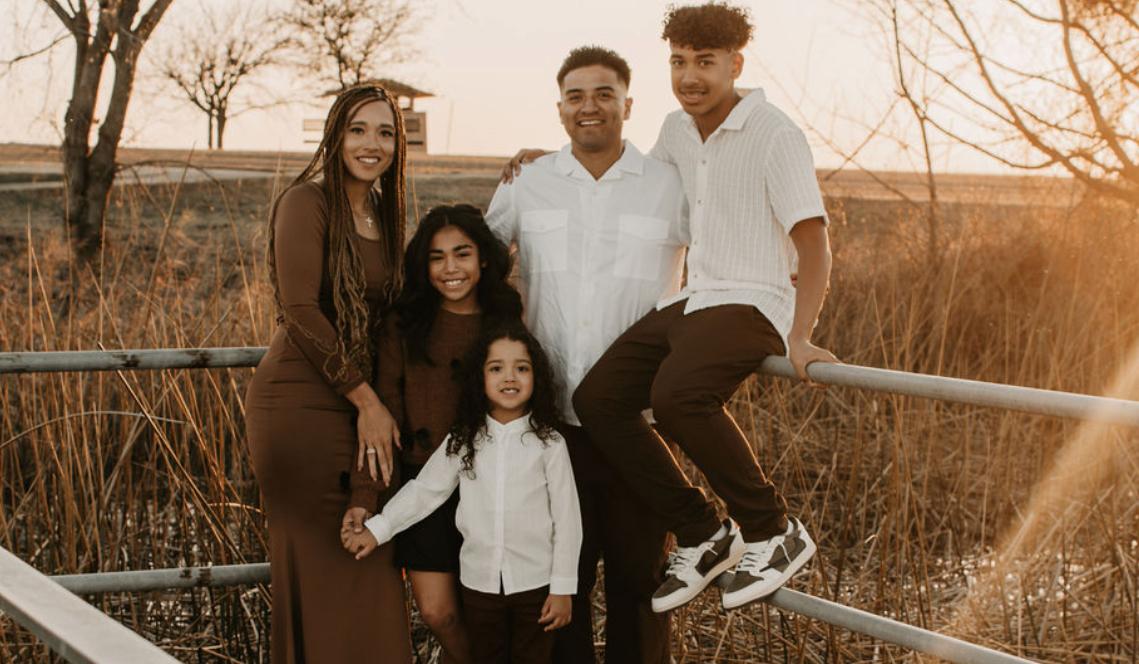 The Wedding Website of Tanesha Dennis and Charlie Reyes