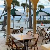 Breakfast & Lunch: Oceanwalk by Benny's on the Beach