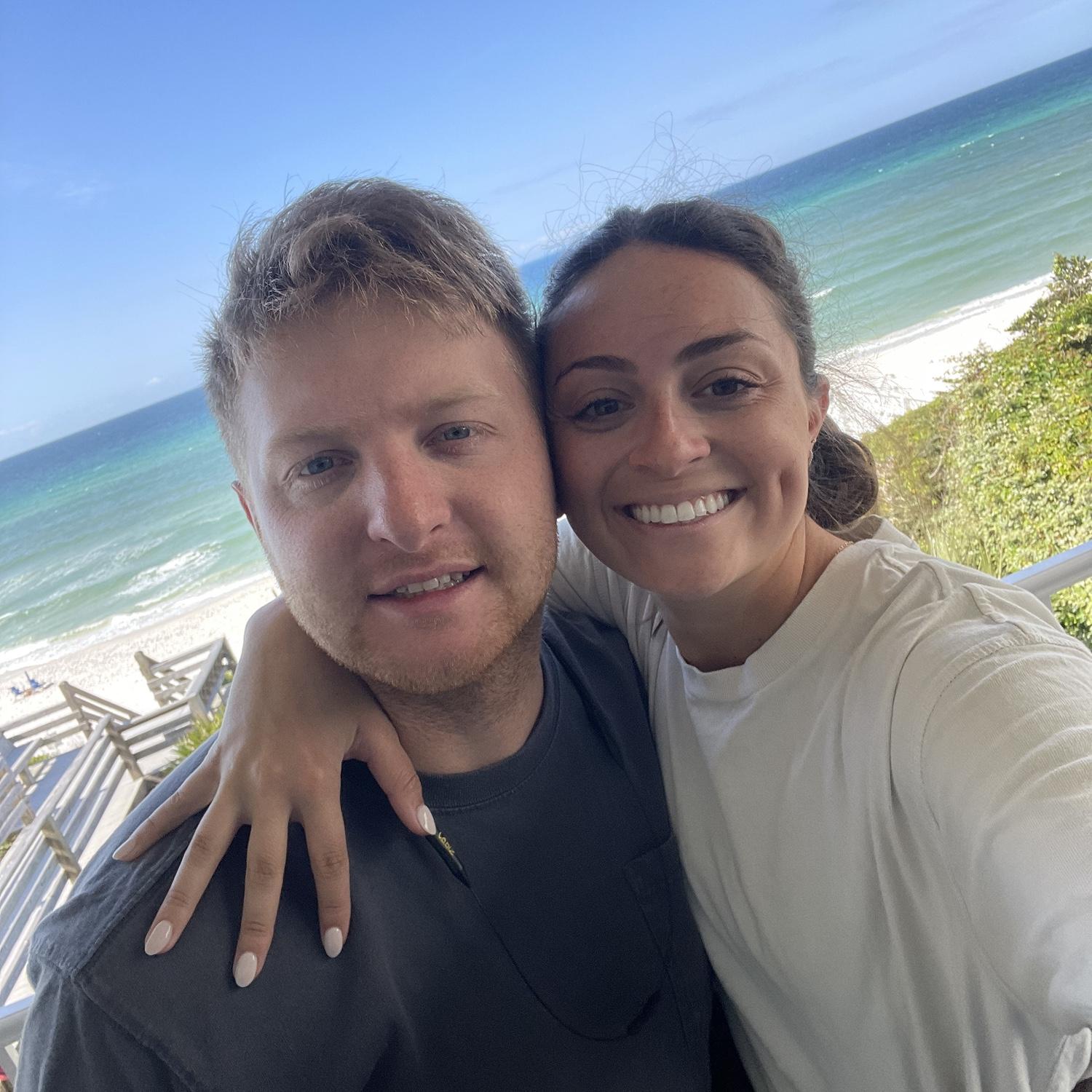 Last selfie from our engagement beach trip!!!!