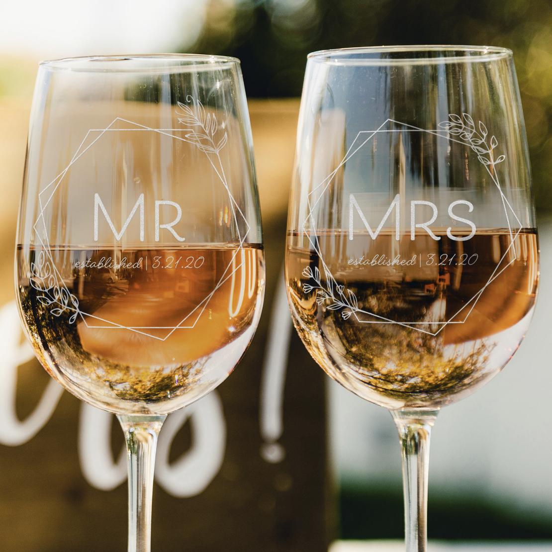 Mr and Mrs Established Wine Glasses - Wedding Established Gift White Wine Glasses, Set of 2, Design: HH5