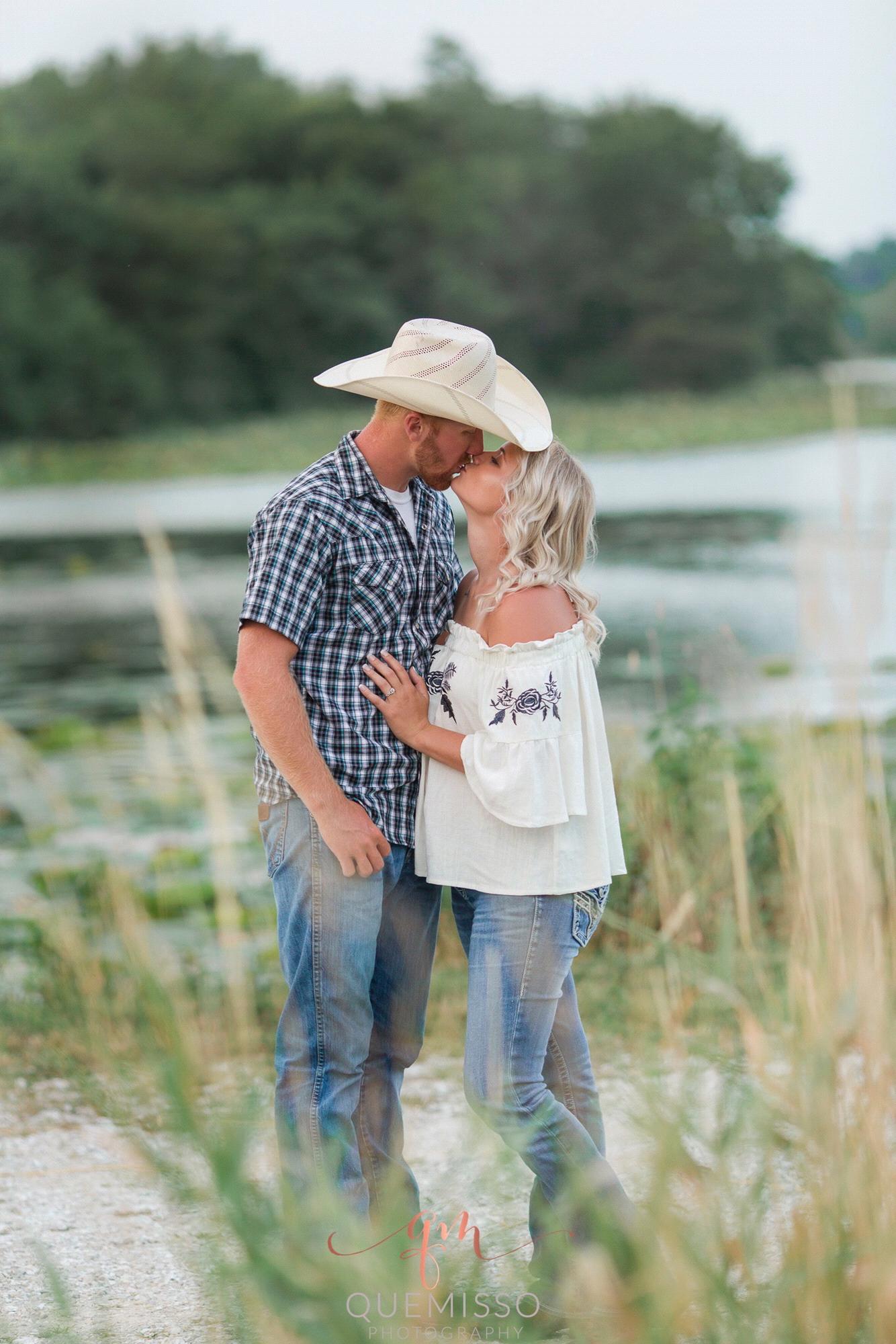 Engagement Pictures by QueMisso (Staci Robertson)