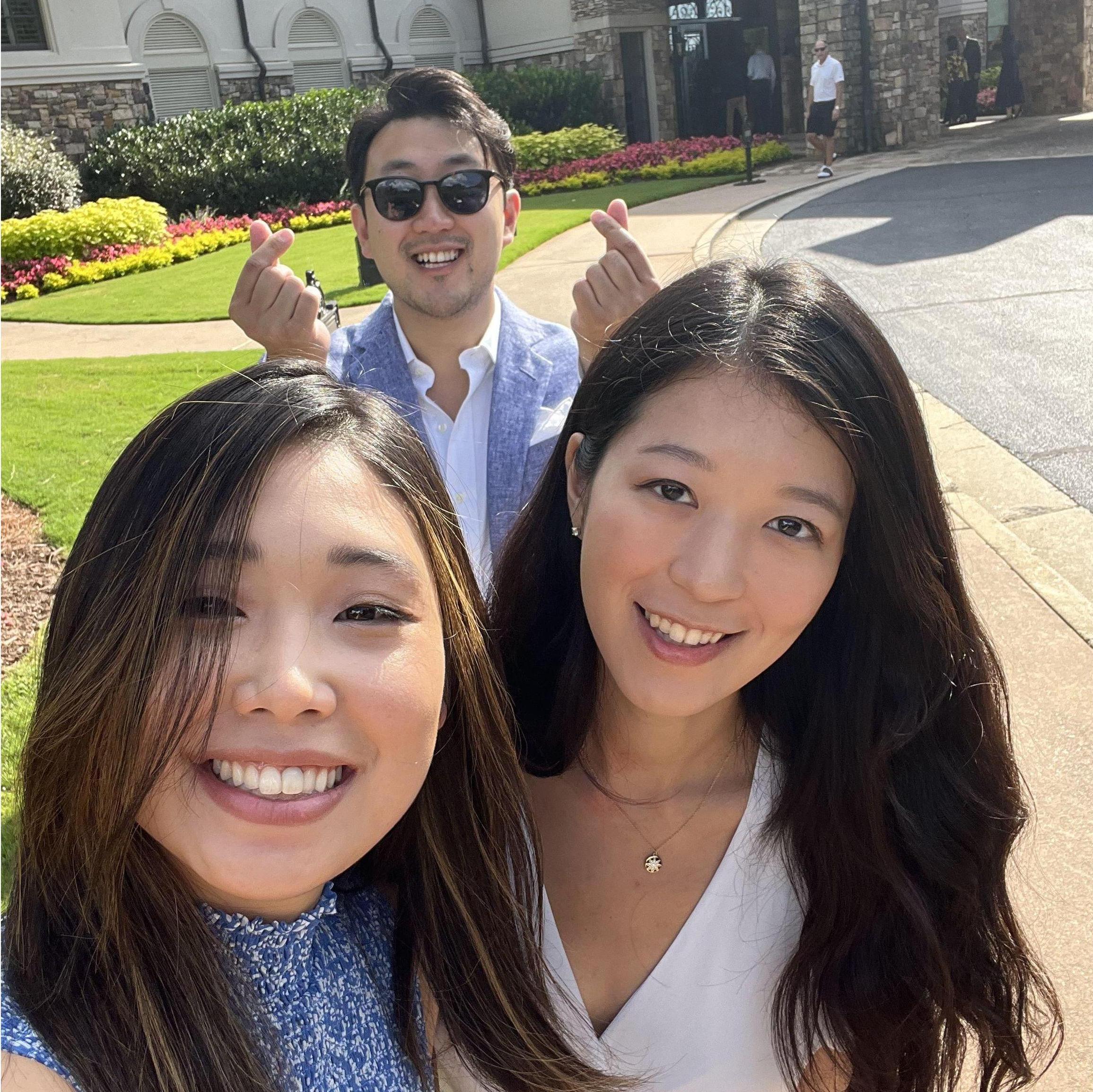 Ale, Peter, and Jessica in Atlanta for Peter's family's 50th anniversary in America. (2022)