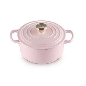 Le Creuset Signature Round Dutch Oven - Chiffon Pink