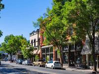 SHOP/EAT: St. Helena
