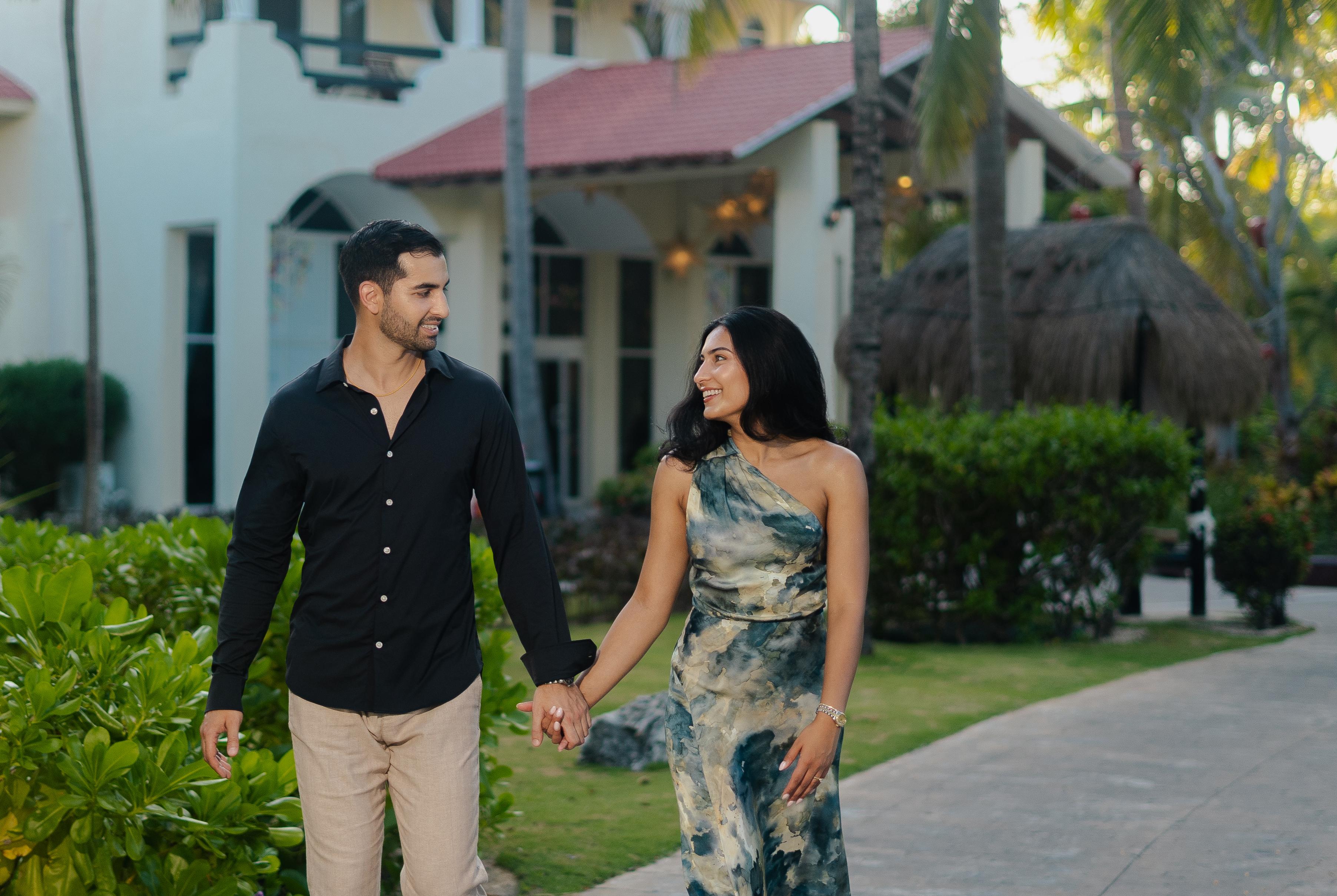 The Wedding Website of Devina Khanna and Kannov Kapoor