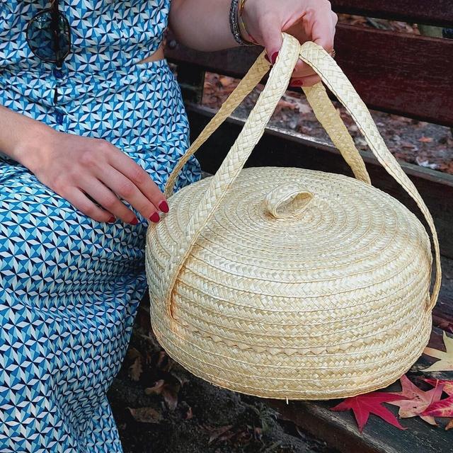 Straw Cake Holder 30 cm / Basket With Lid / Cake Carrier / Farmhouse Kitchen / Housewarming Gift / Gift Basket / Easter Basket / Mom Gift