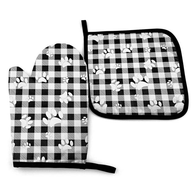 Black Buffalo Check Plaid Oven Mitts and Pot Holders Sets Cute Dog Paw Print Heat Resistant Kitchen Oven Mitts for Women Men Baking Cooking Grilling BBQ