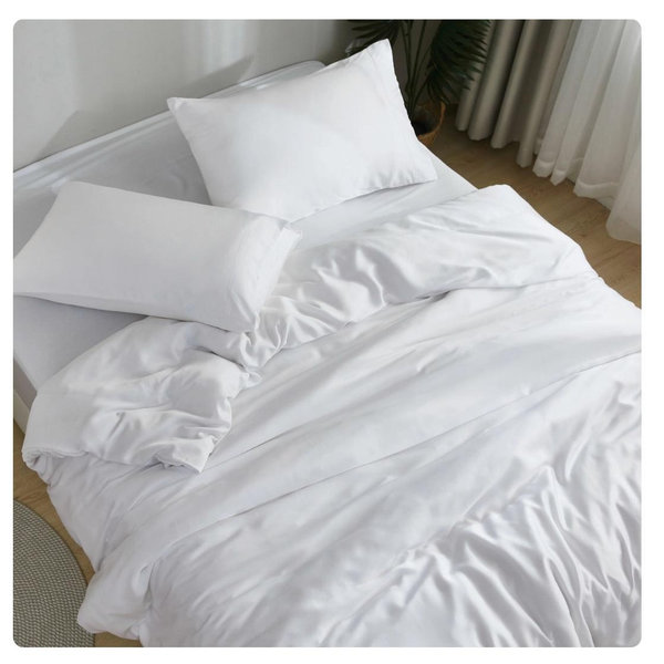 Queen sheet set / Color Snow
