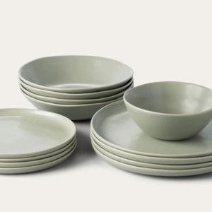 16 Piece Dinnerware Set - Beachgrass Green