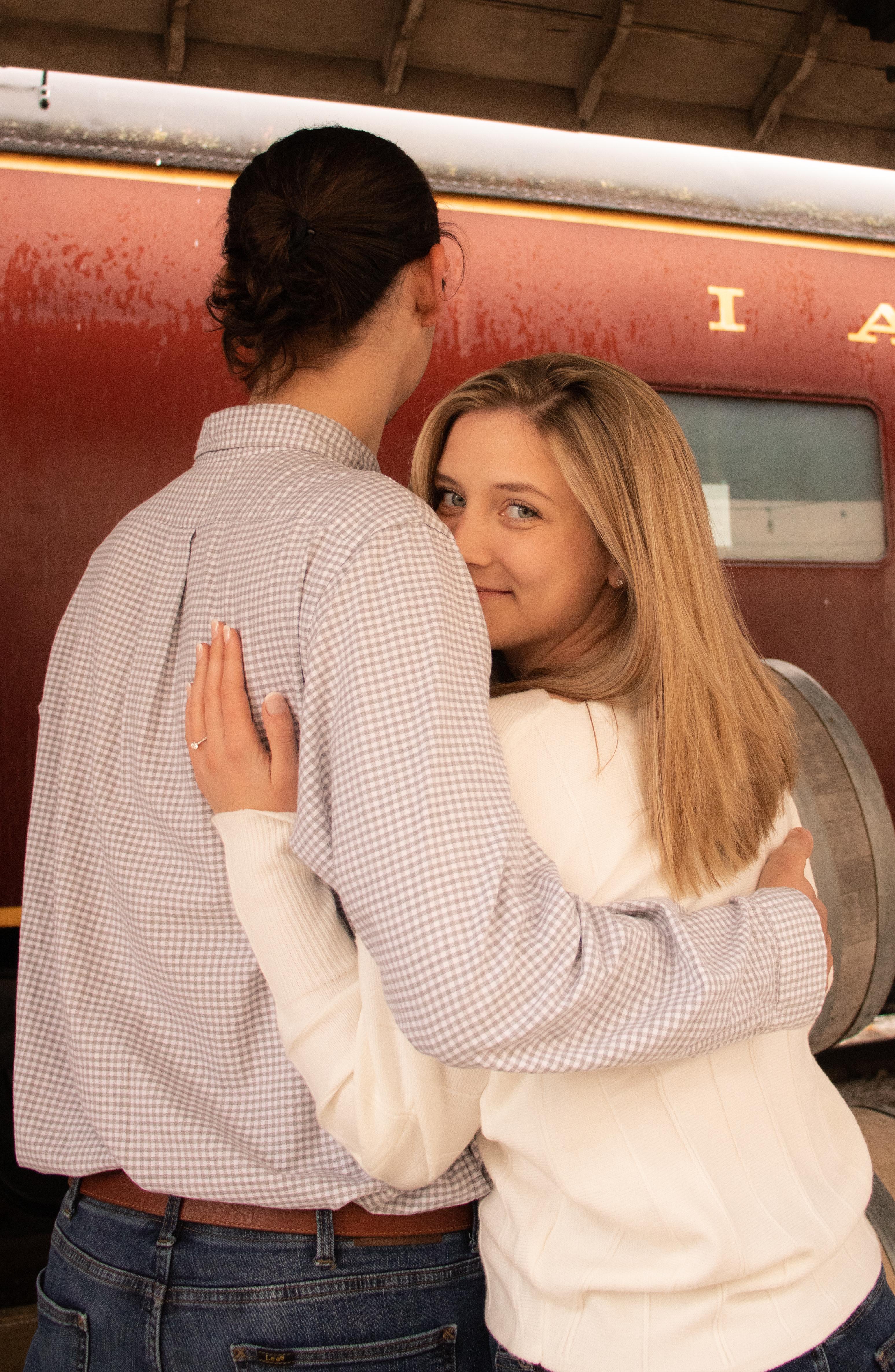 The Wedding Website of Jozi Schwartzbauer and Chris Janson