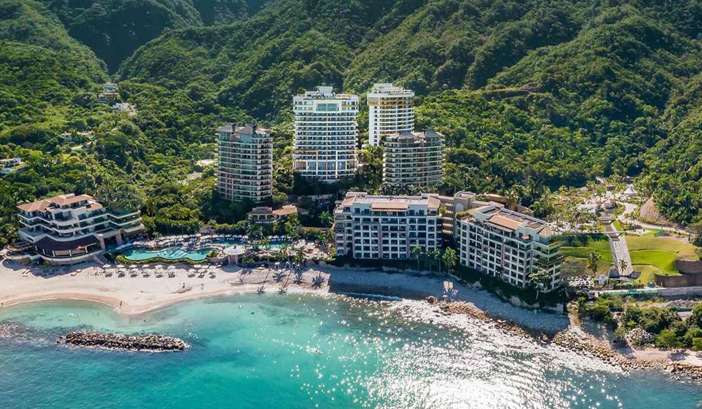 The Wedding Website of Nicole Alexander and Ian de Vries