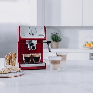 15-Bar Espresso Machine with Advanced Cappuccino System