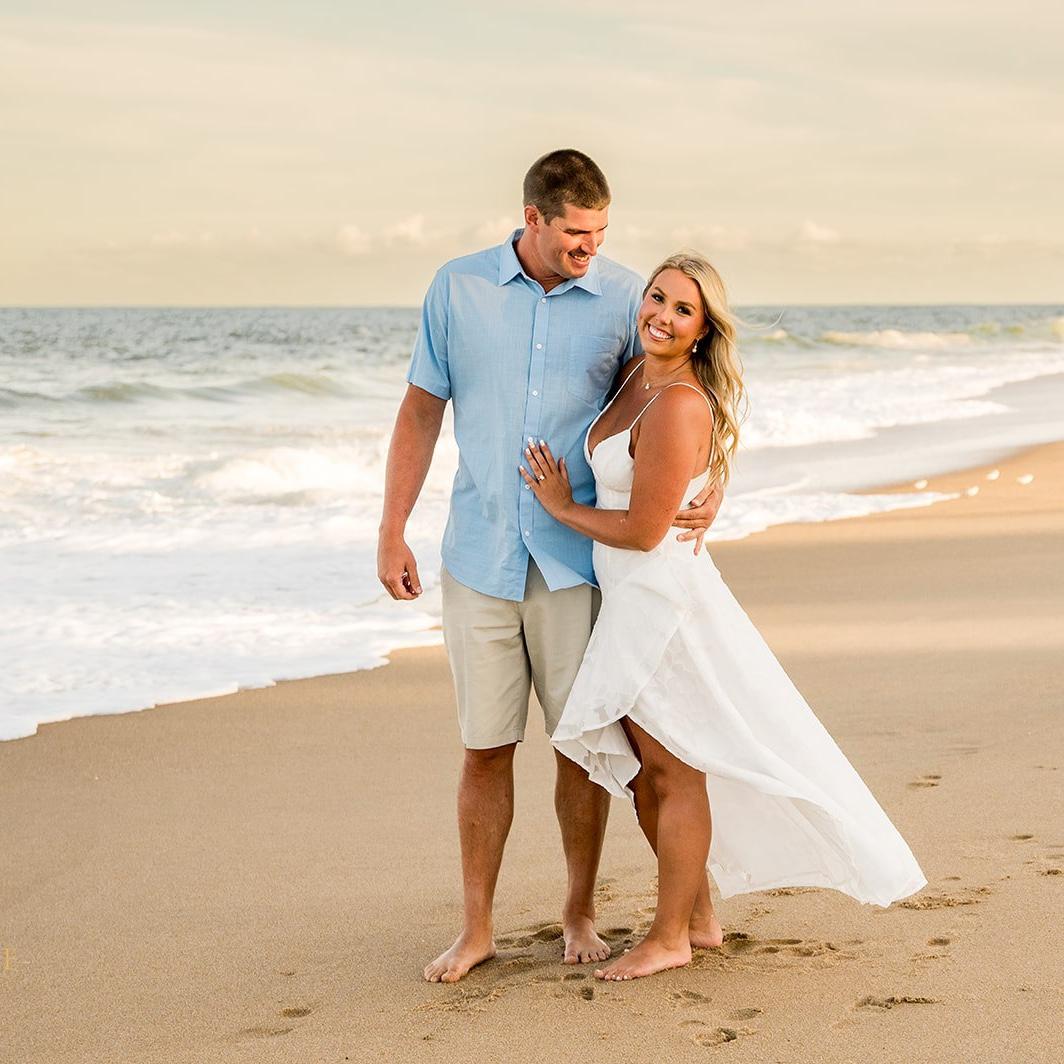 Alison Fry and Brandon Rogers' Wedding Website