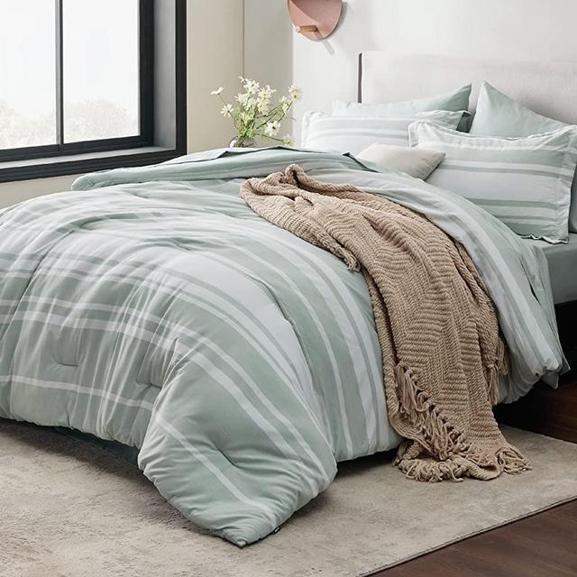 Bedsure Bed in a Bag Queen Size 7-Piece Sage Green White Striped Bedding Comforter Sets All Season Bed Set, 2 Pillow Shams, Flat Sheet, Fitted Sheet and 2 Pillowcases