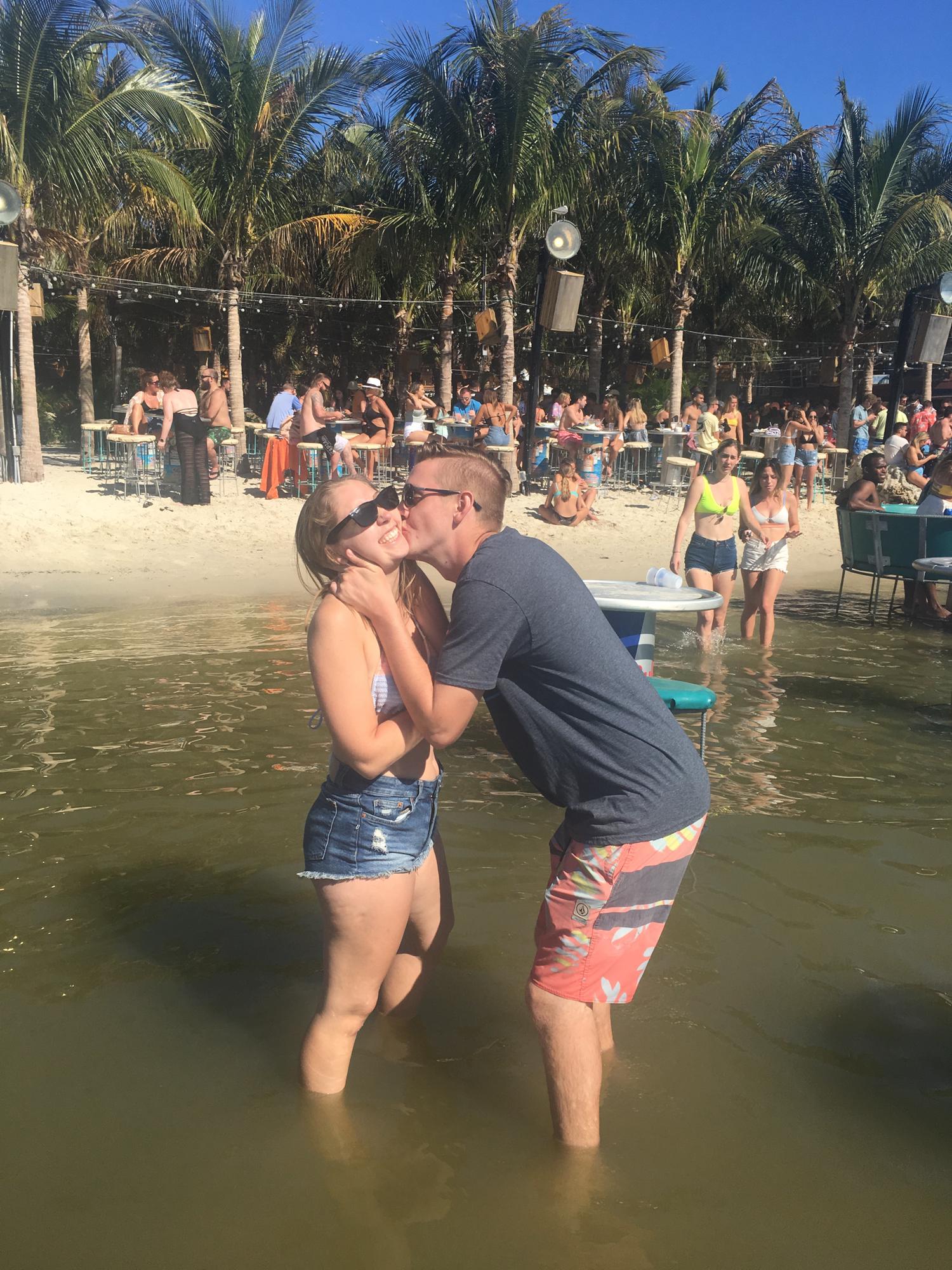 Seacrets- Senior Week