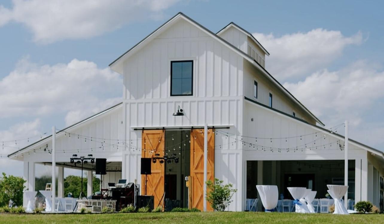 The Wedding Website of emily krechko and logen fowler