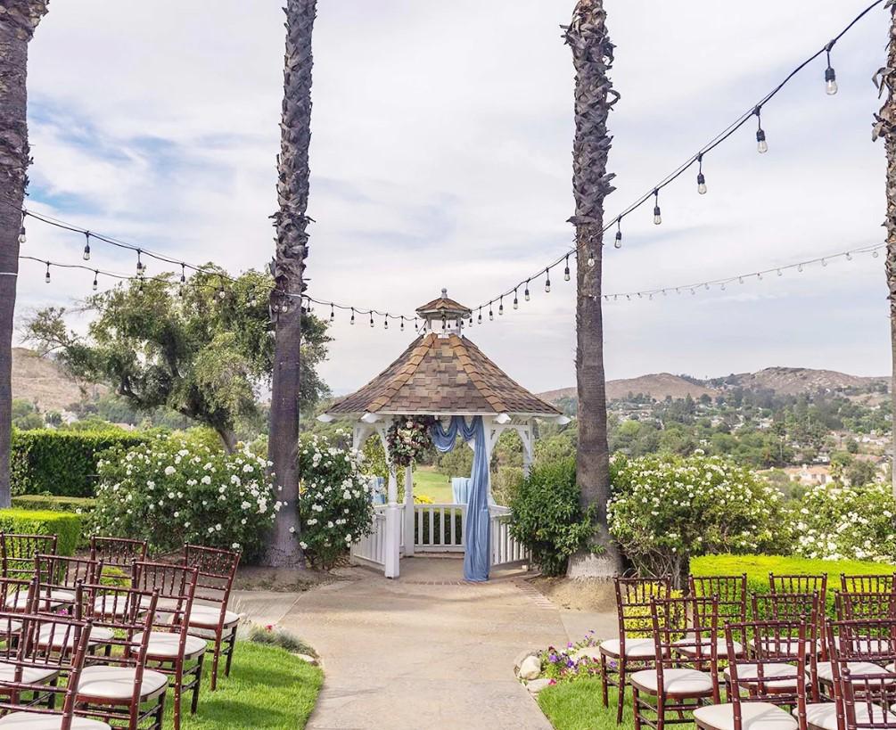 The Wedding Website of Jennifer Phillips and Jacob Peykani