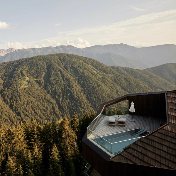 60-Minute Couples Massage in the Italian Dolomites