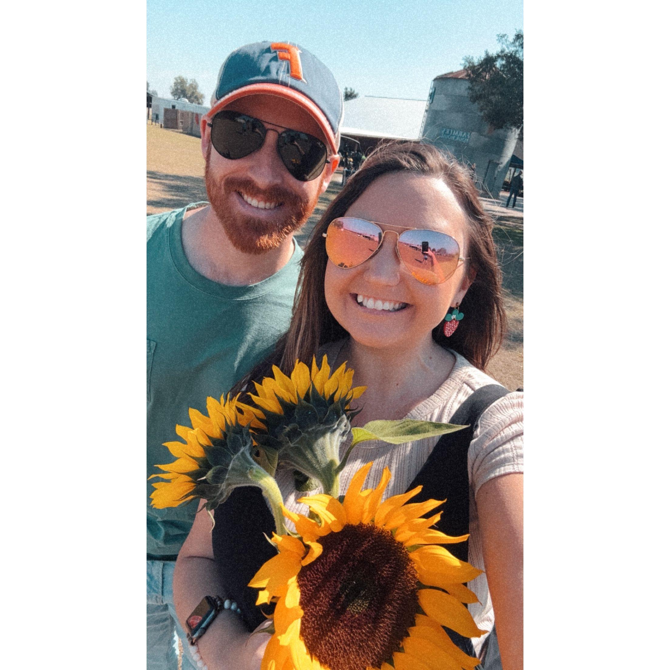 Day Trip to Amber Brooke Farms to pick strawberries and flowers!