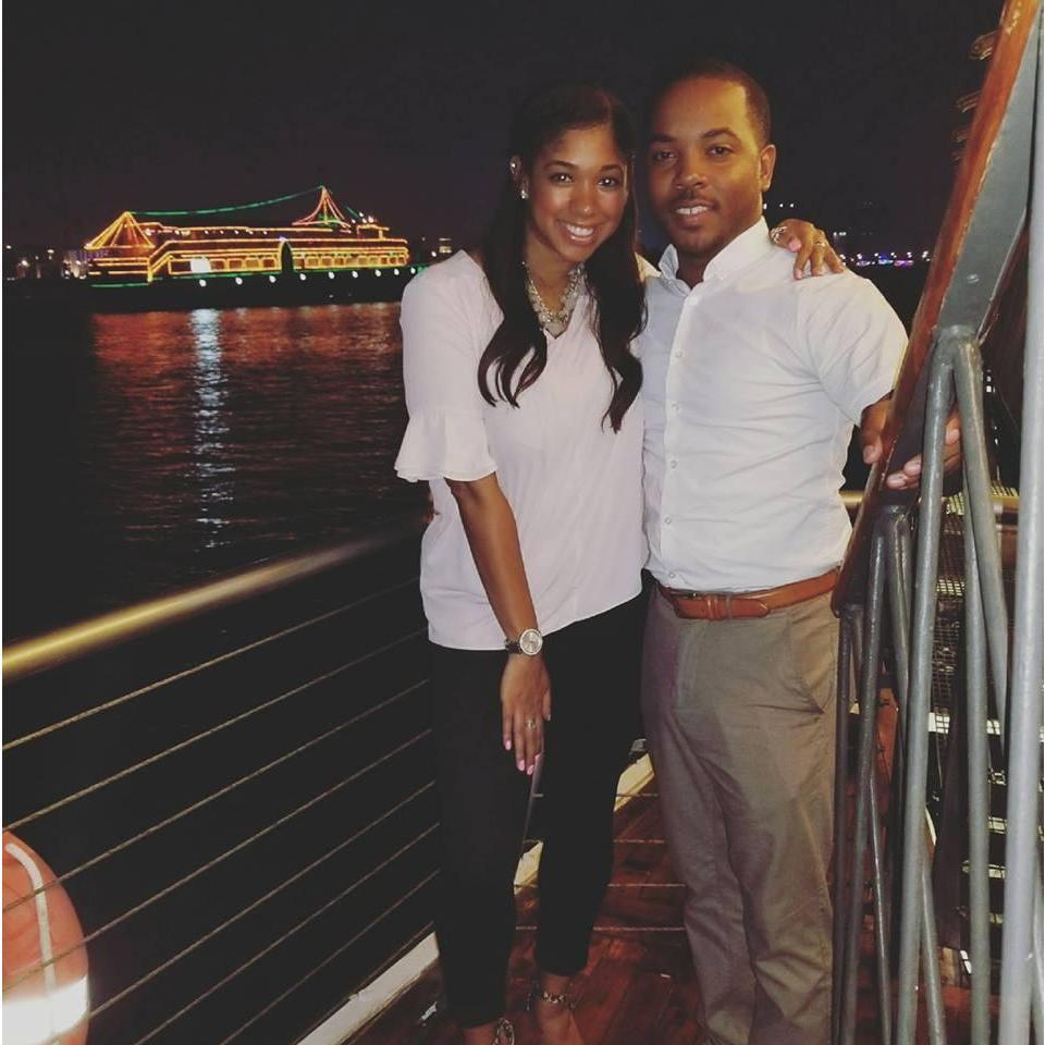 Yacht dinner cruise in Dubai!