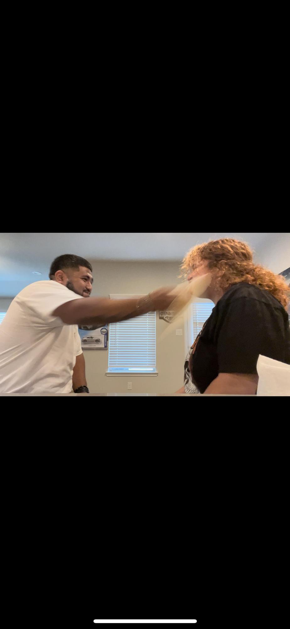 One of the few funny moments at home
(Tortilla Challenge 🤣)