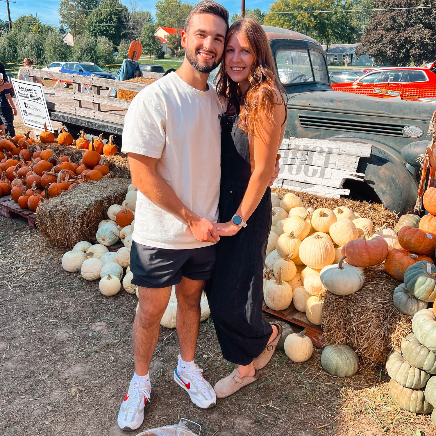 Pumkin patch double date :)