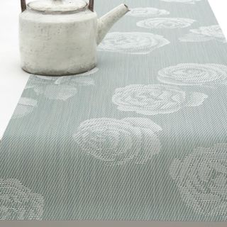 Rosette Table Runner