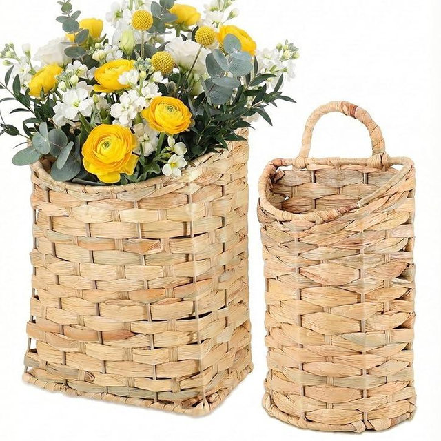 AceList Woven Hanging Basket for Front Door Set of 2, Built-in Iron Frame Handmade Water Hyacinth Wall Mounted Organizer, Natural Wicker Storage for Mail Flowers, Boho Farmhouse Decor for Home