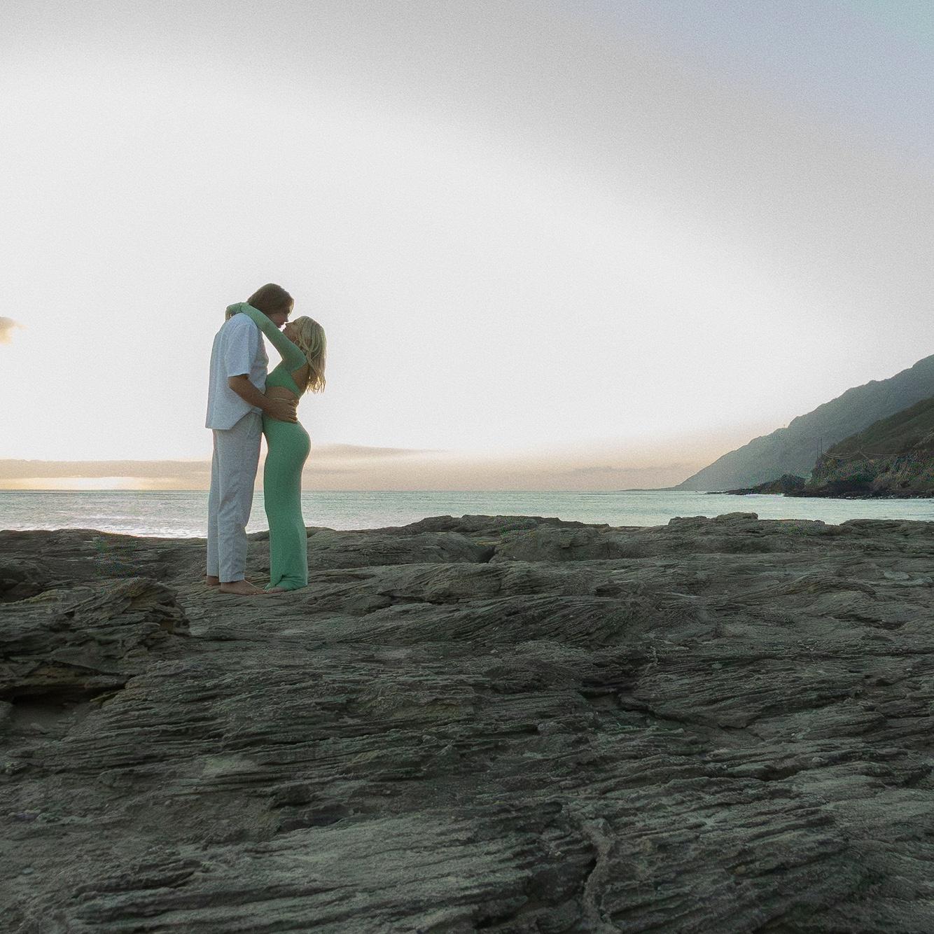 Proposal photos in Hawai'i