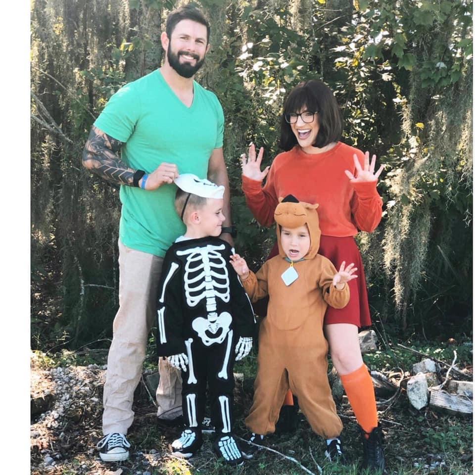 Everyone knows Shaggy & Velma had a thing.