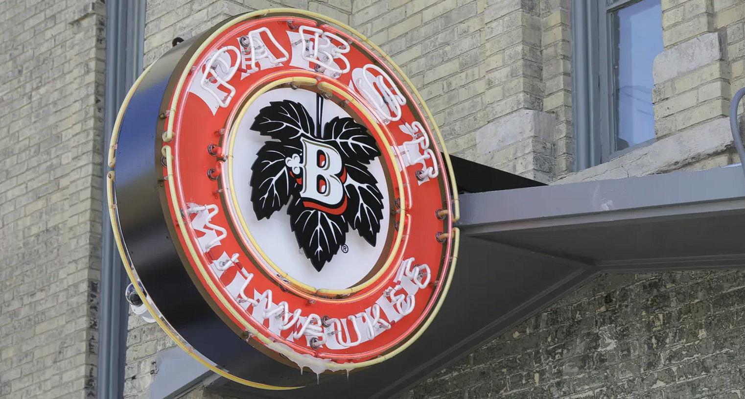 The Wedding Website of Megan Kessenich and Mark Scholbrock